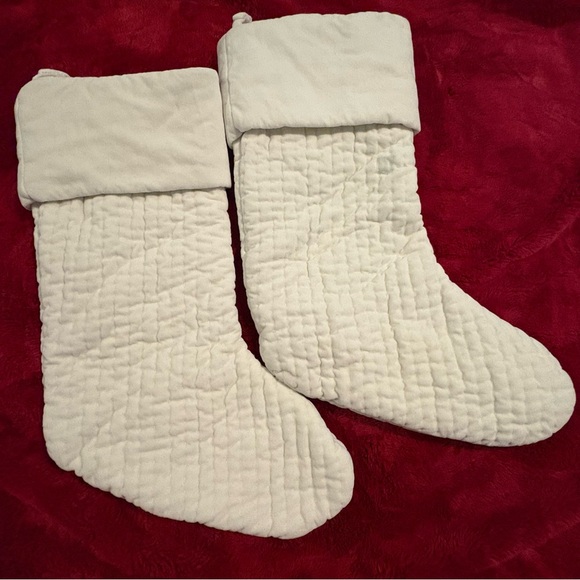 Pottery Barn Ivory Channel Quilted Lined Holiday Stockings Crystal Snowflakes x2 - Picture 14 of 16